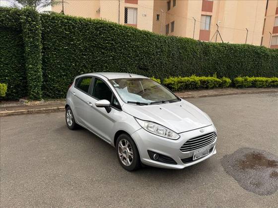 FORD FIESTA 1.6 SE HATCH 16V FLEX 4P POWERSHIFT